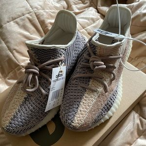 Yeezy boost ash pearl